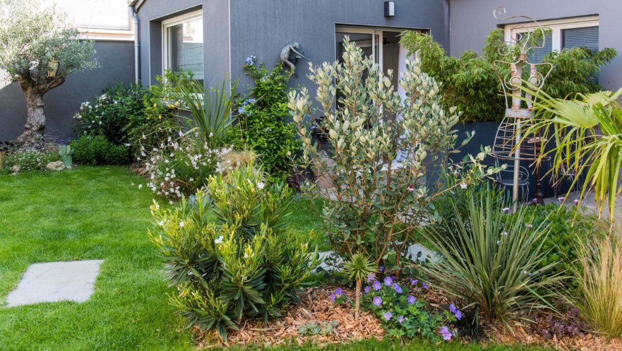 D'hote Et Du Jardin Des Corsaires Gasthof