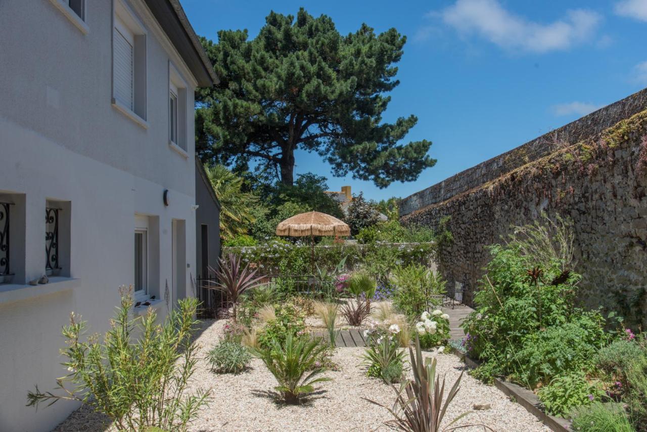 D'hôte Et Du Jardin Des Corsaires *